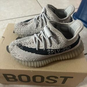 Yeezy toddler shoes